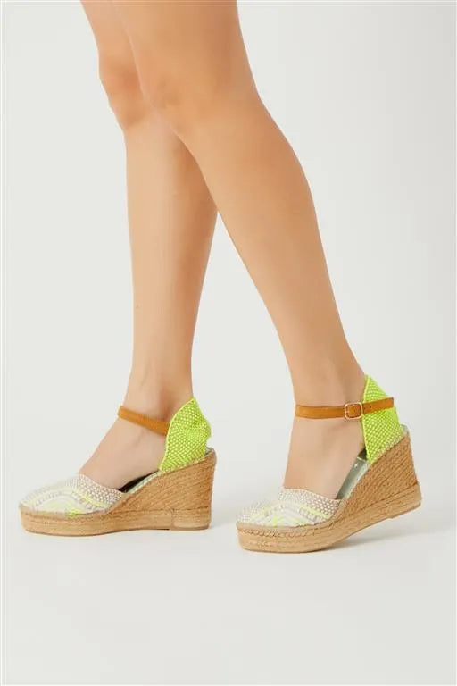 Cuñas beige y amarillo fluor con pulsera | Carinae 146