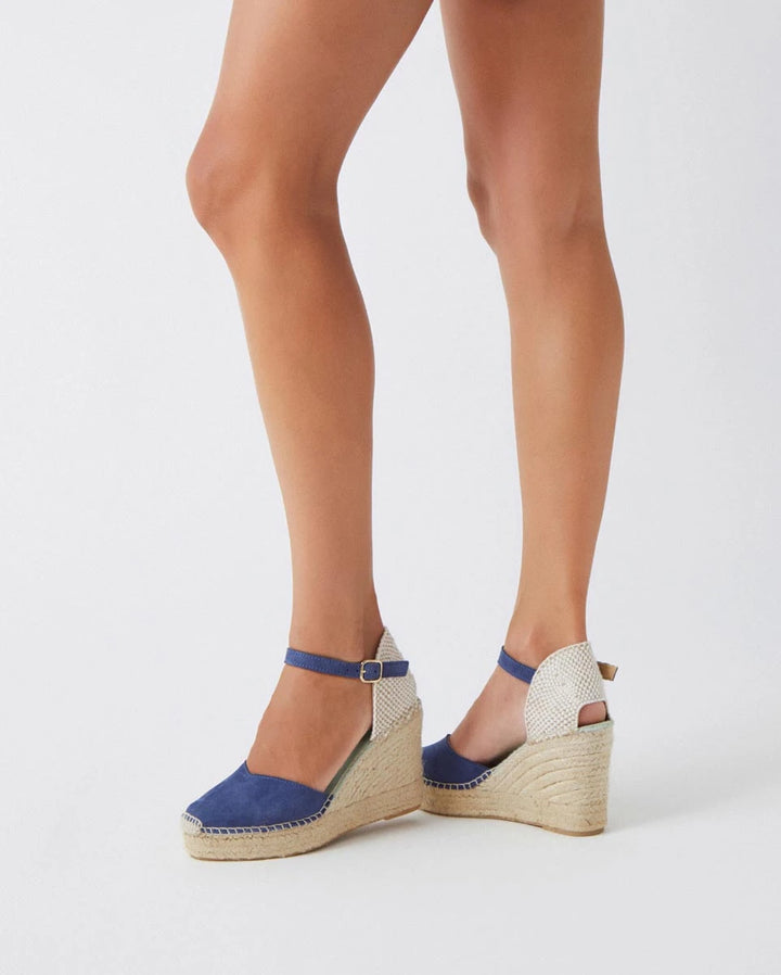 Alpargatas con hebilla cuña alta color azul báltico | Carinae