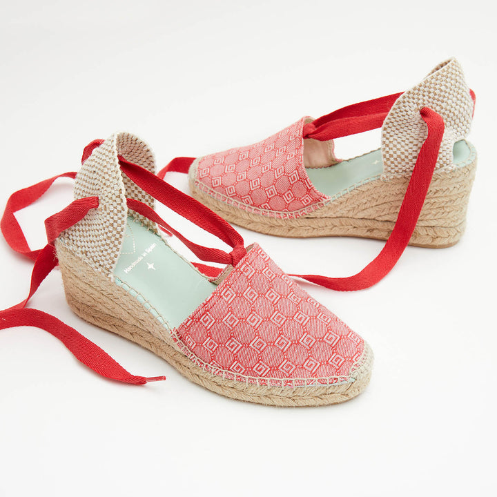 Alpargatas con diseño color rojo | Elara 130
