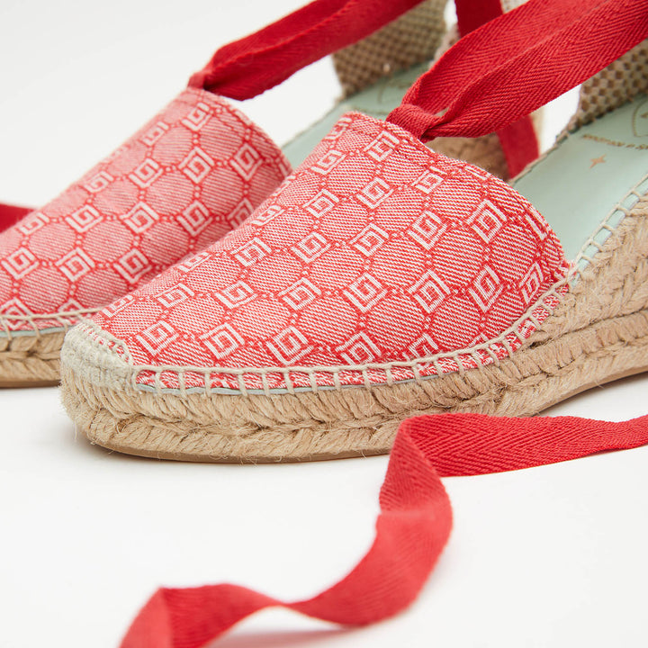 Alpargatas con diseño color rojo | Elara 130