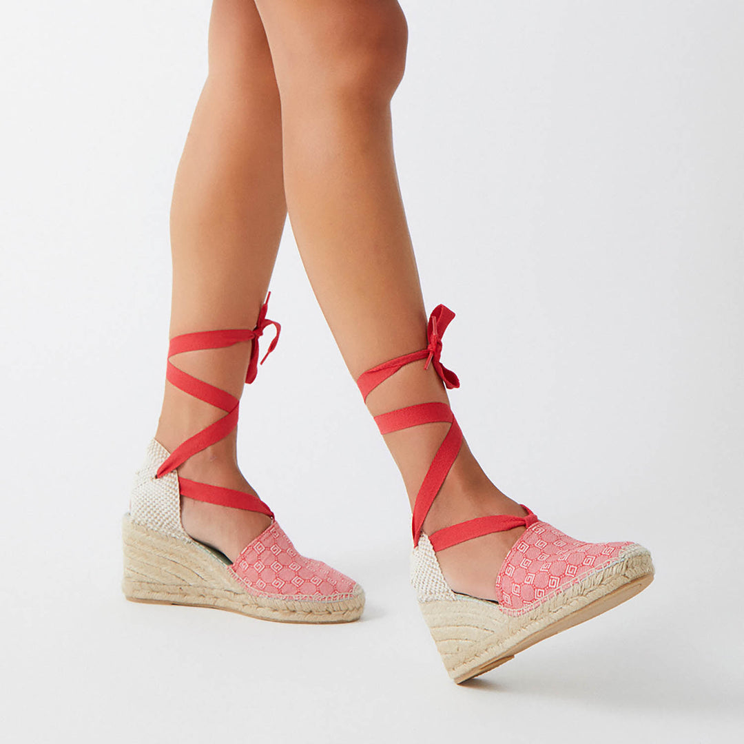 Alpargatas con diseño color rojo | Elara 130