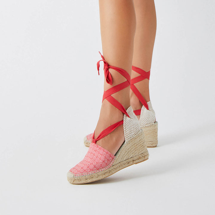 Alpargatas con diseño color rojo | Elara 130