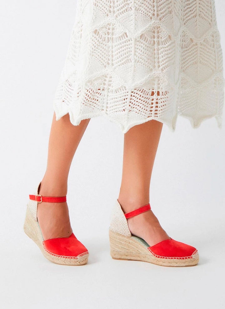 Alpargatas con hebilla cuña media color rojo | Atria