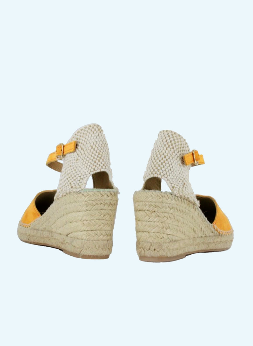 Alpargatas valencianas con hebilla en tono naranja | Atria