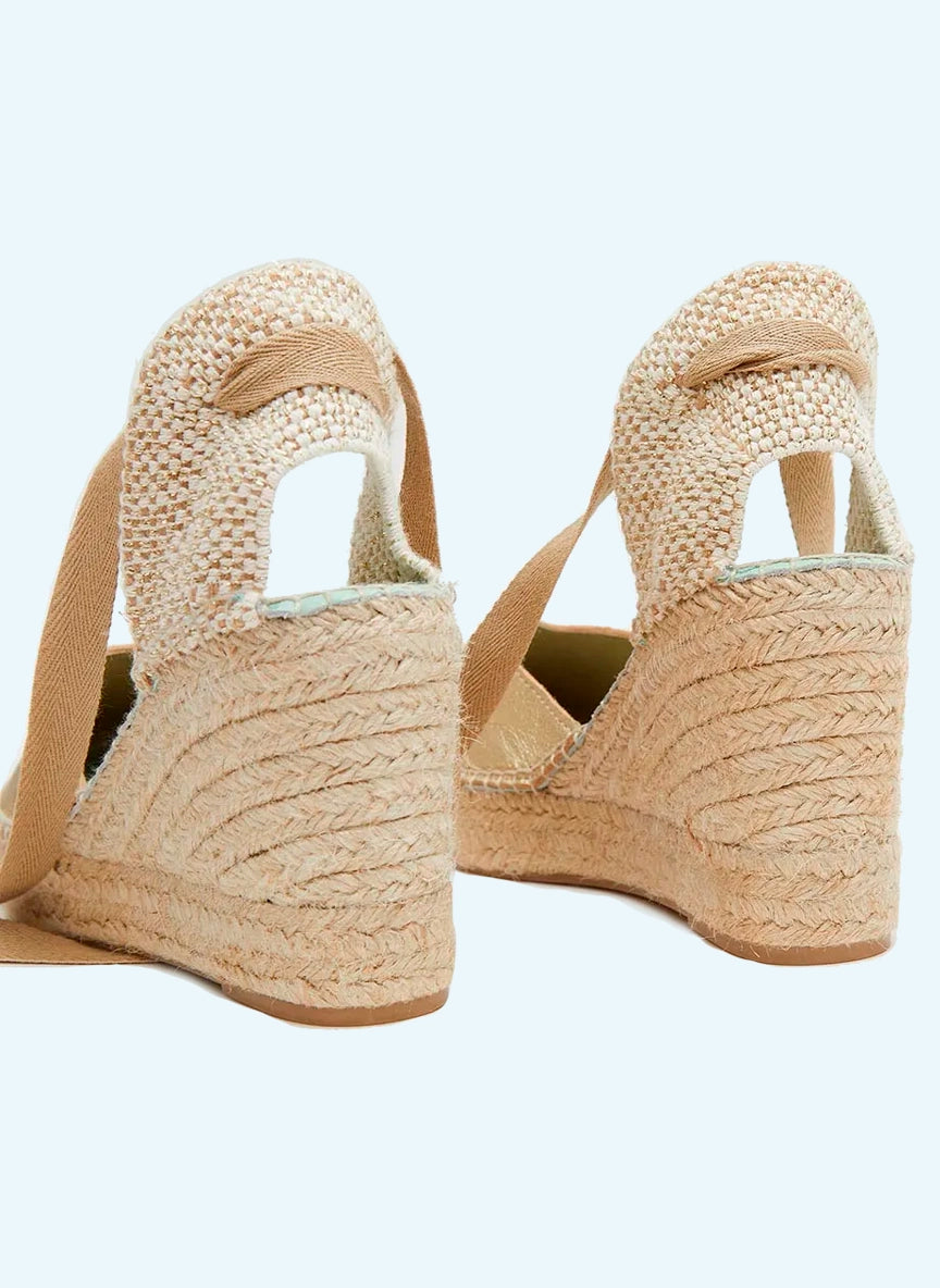 Alpargatas en piel color platino metalizado | Beta