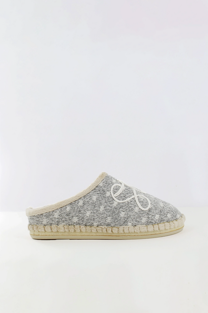 Zapatilla de casa de tejido suave gris | Carina 4