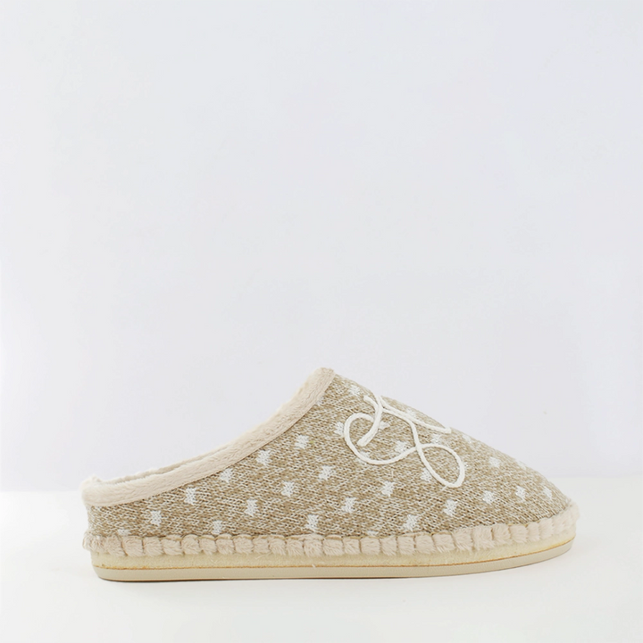 Zapatilla de casa de tejido suave beige | Carina 4