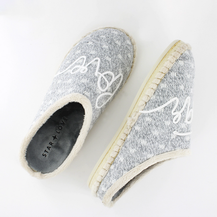 Zapatilla de casa de tejido suave gris | Carina 4