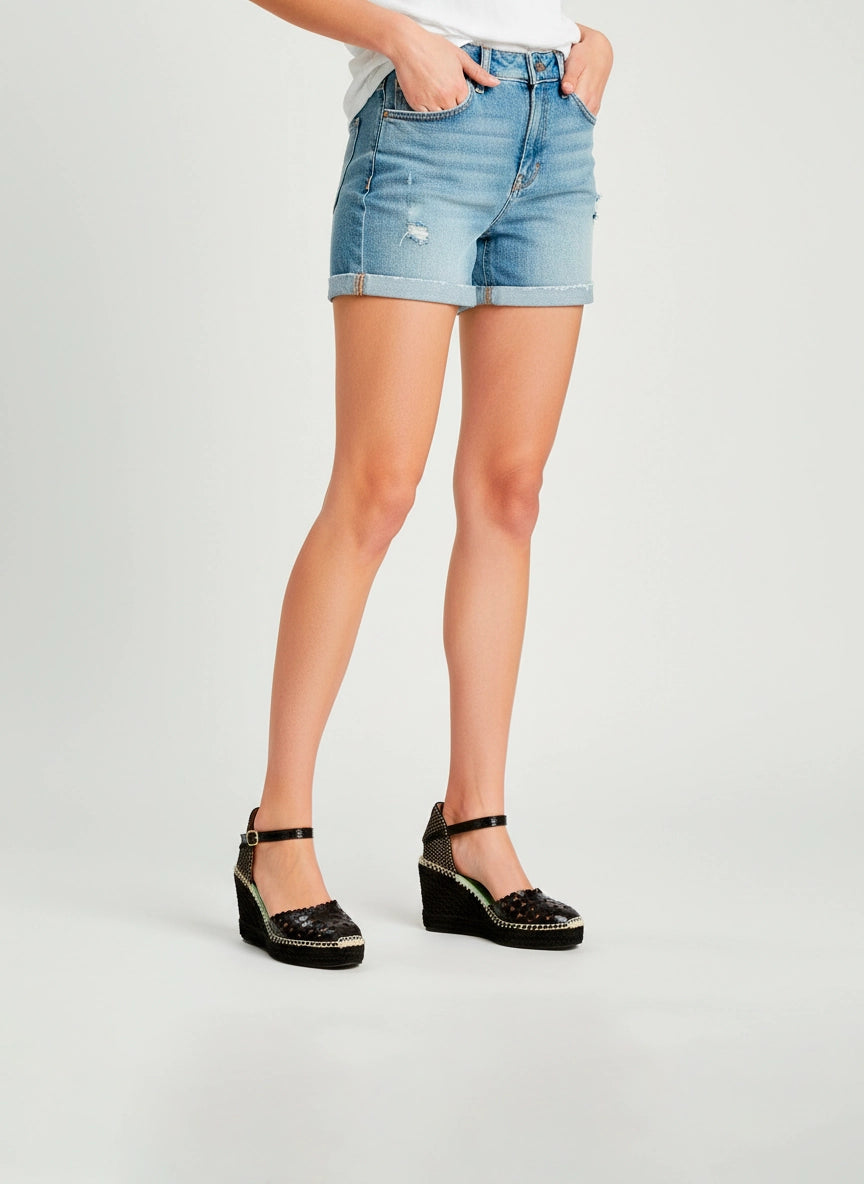 Alpargatas negras de piel con corazones | Carinae 10