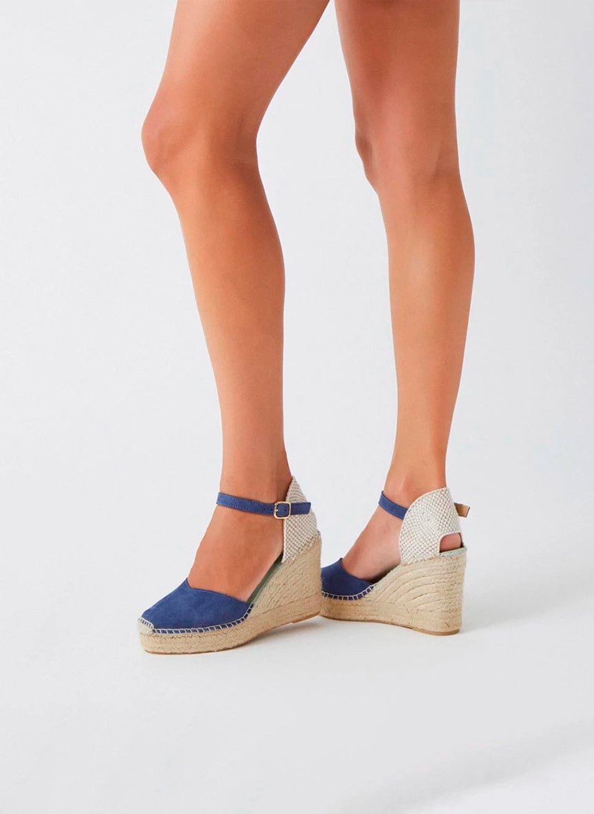 Alpargatas con hebilla cuña alta color azul báltico | Carinae