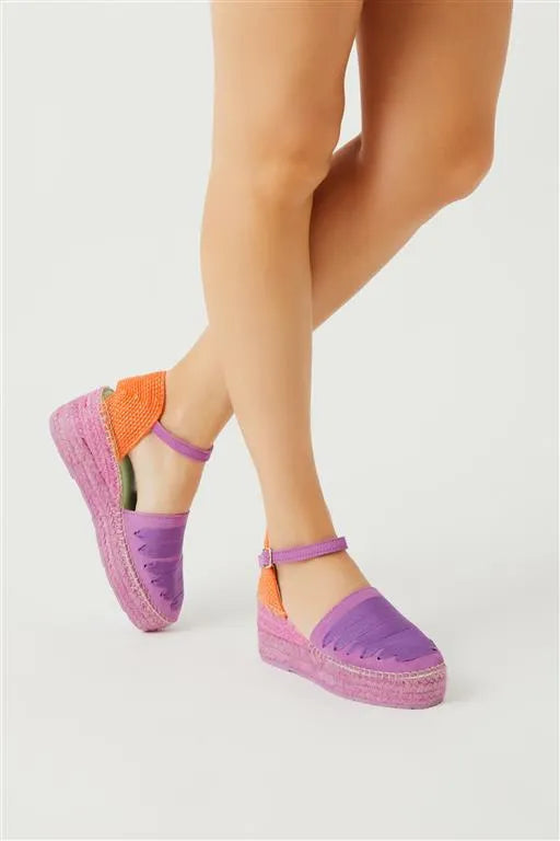 Sandalias moradas y naranjas con pulsera | Casiopea 110