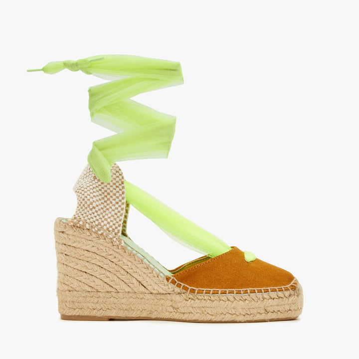 Alpargatas marrón canela y amarillo fluor | Celine 121