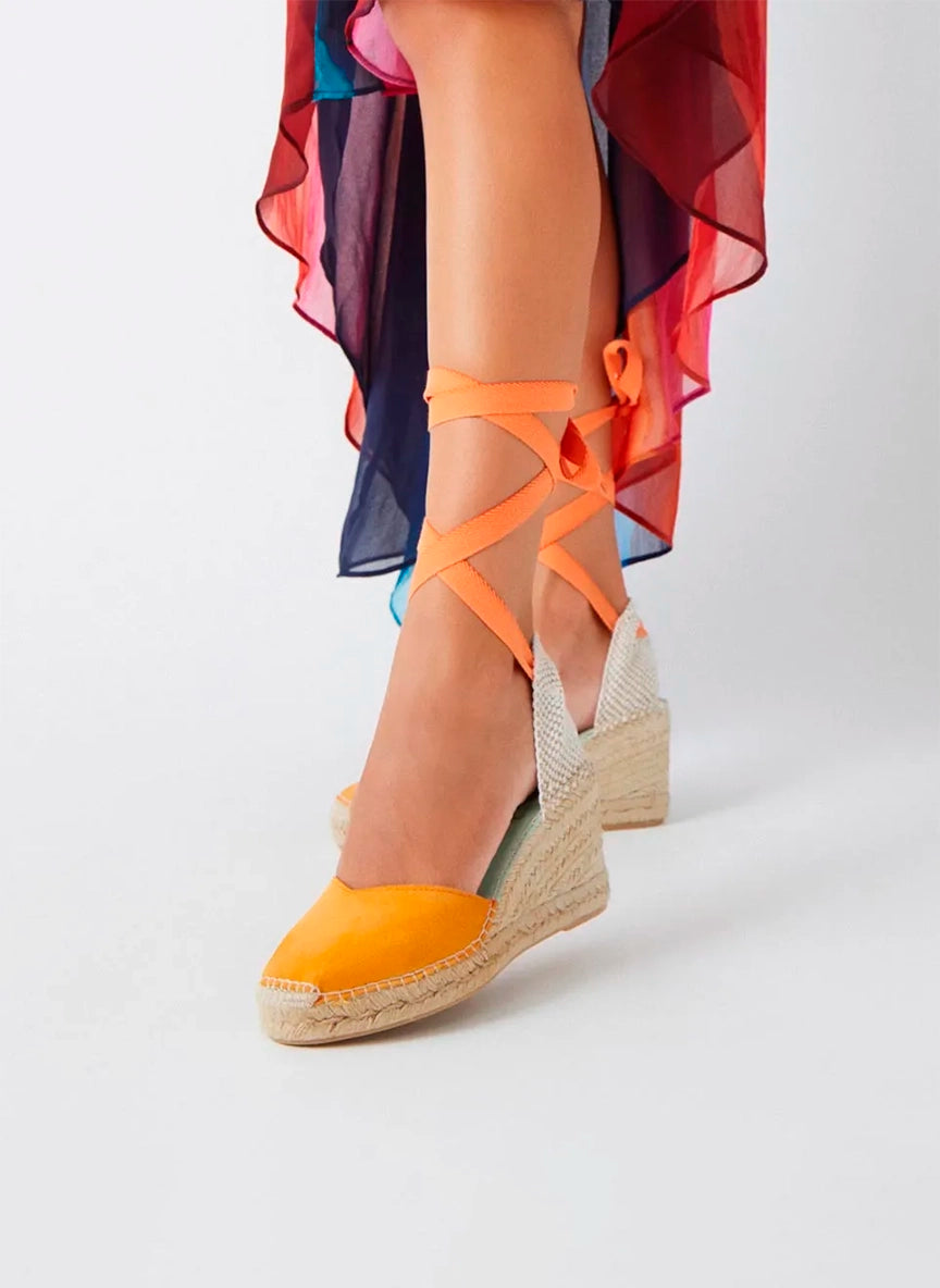 Alpargatas cuña media color níspero con cinta intercambiables | Columba