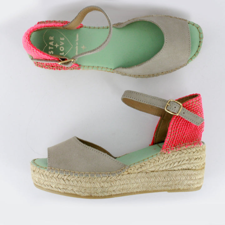 Alpargatas sandalias en tono gris con detalles fuxias | Dalim 52