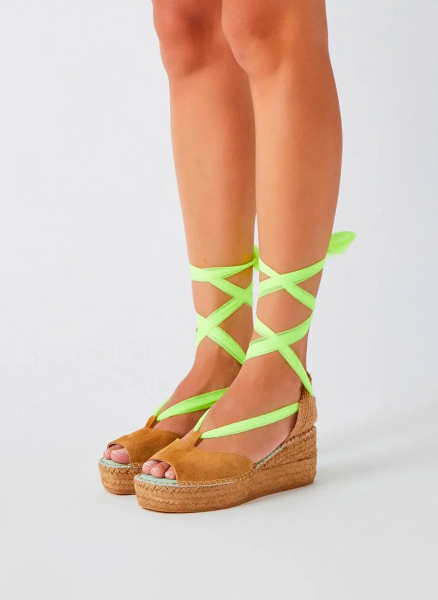 Alpargata sandalias color canela y cinta flúor | Enif 121