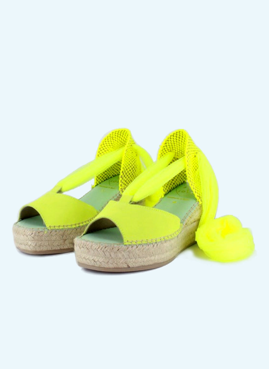 Sandalias cuña media amarillo flúor con cintas intercambiables | Enif 19
