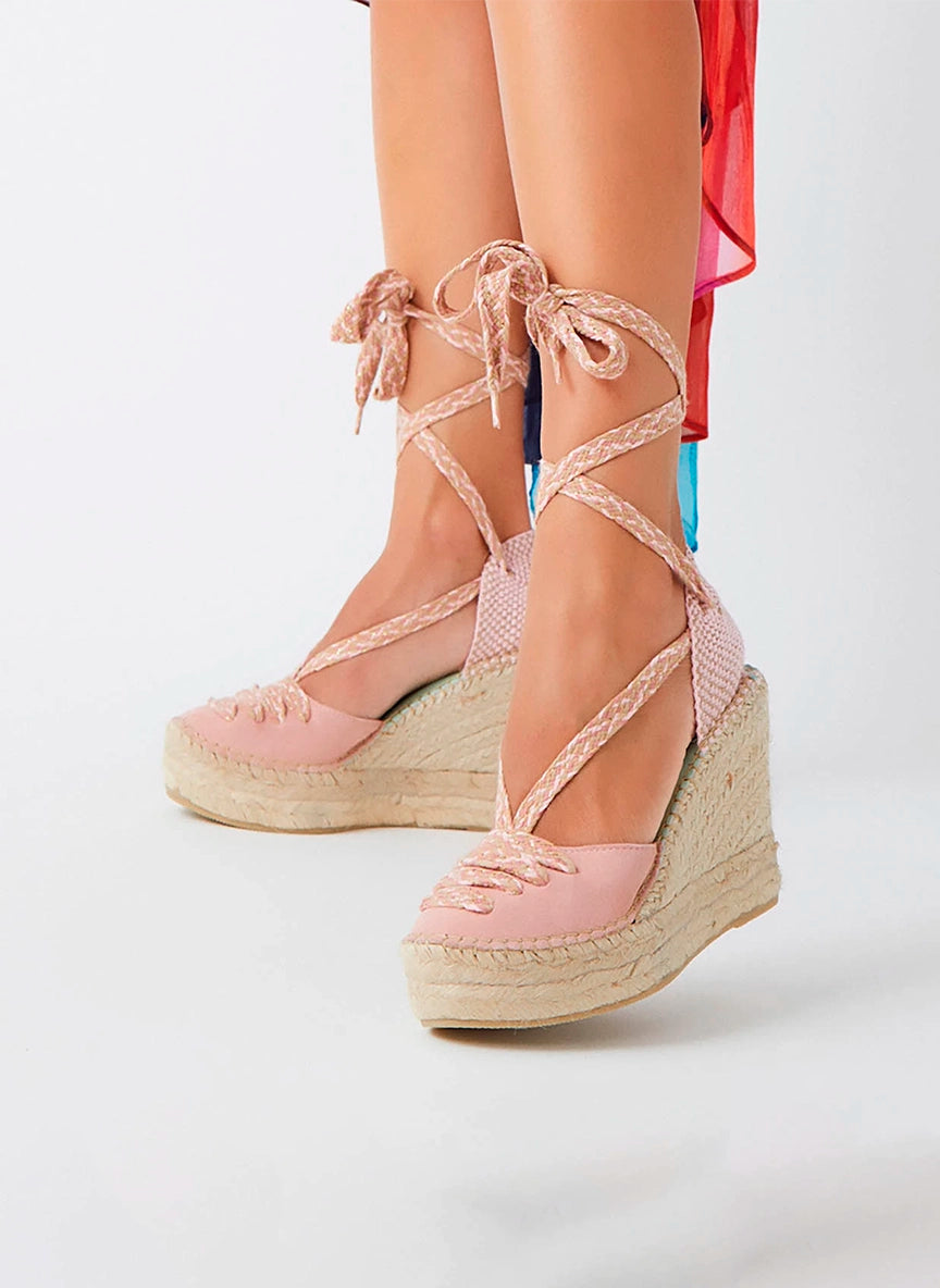 Alpargatas de cuña alta con cinta tricolor nude | Meridian 124