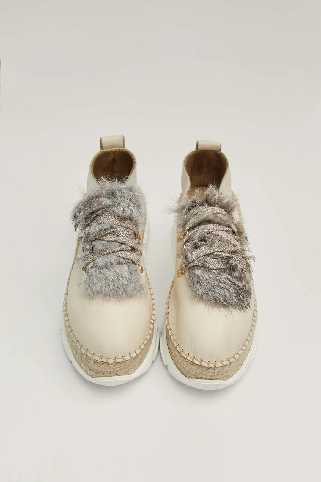 Deportivas mujer de piel color hielo | Naos 31