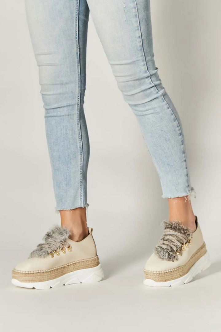 Deportivas mujer de piel color hielo | Naos 31