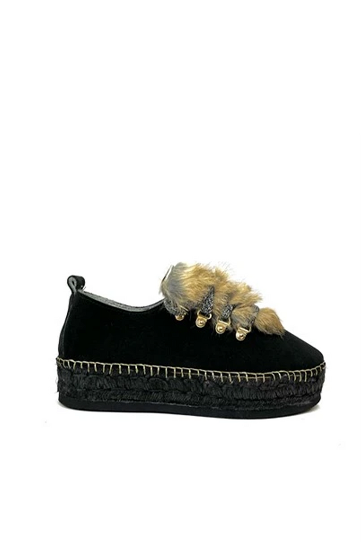 Sneakers mujer negras con pelo y suela de yute | Naos 16