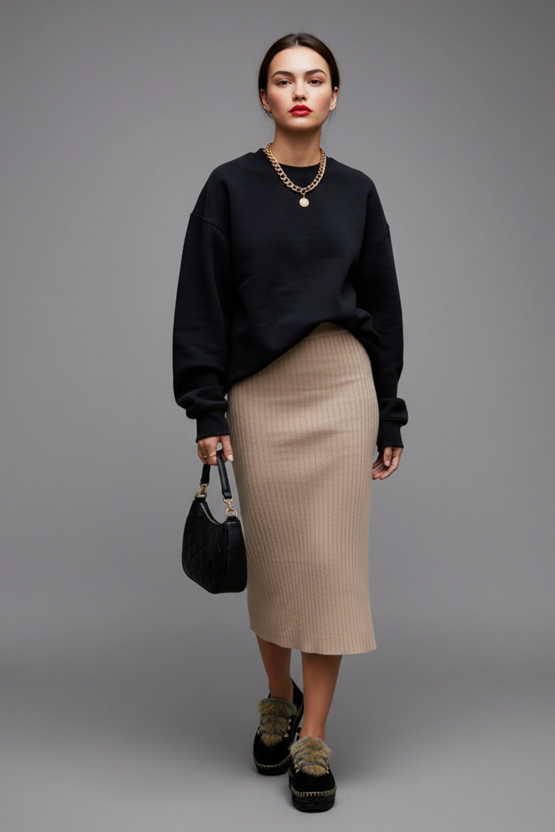 Sneakers mujer negras con pelo y suela de yute | Naos 16