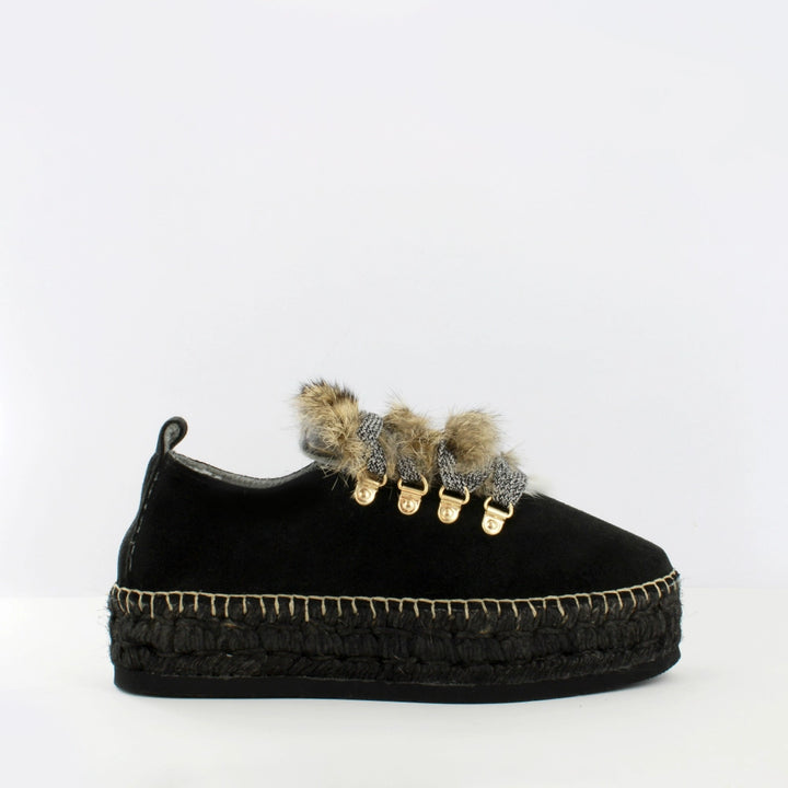 Sneakers mujer negras con pelo y suela de yute | Naos 16