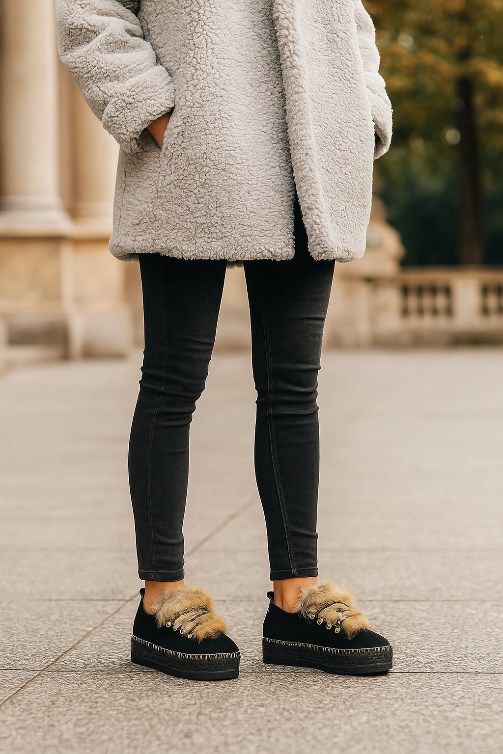 Sneakers mujer negras con pelo y suela de yute | Naos 16