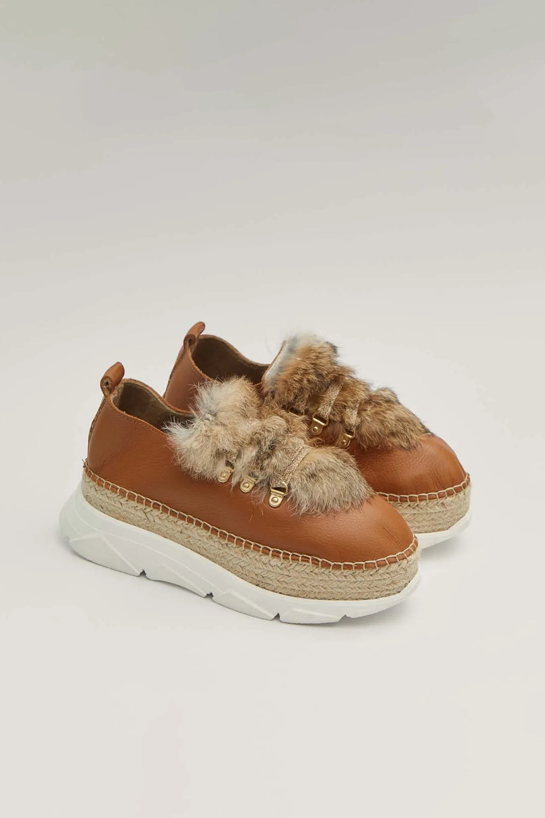 Sneakers de cuero con pelo y suela yute + goma | Naos 31