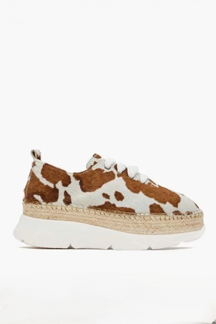 Sneakers animal print vaca con suela de yute y goma | Naos 90