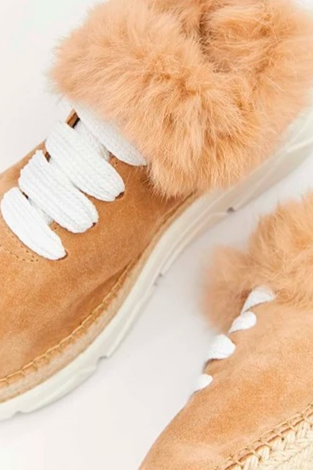 Zapatillas mujer en serraje canela con pelo | Naos 91