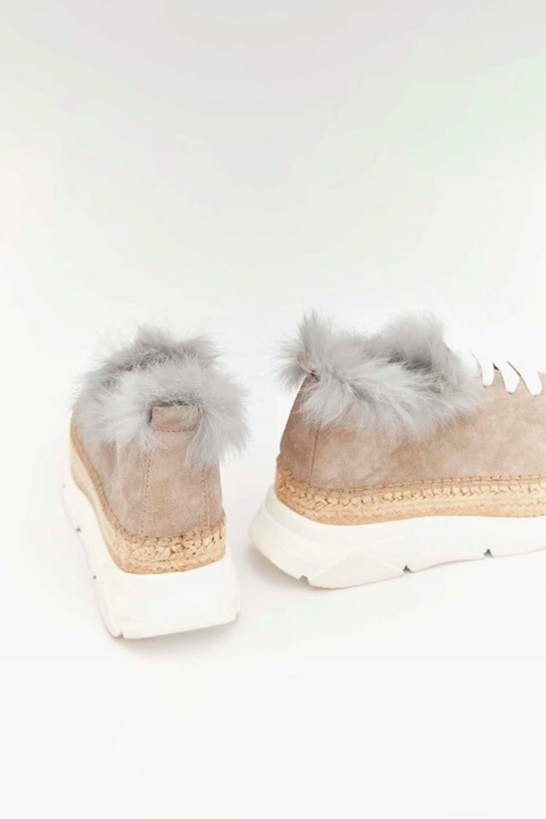 Zapatills deportivas mujer color gris niquel con pelo | Naos 91