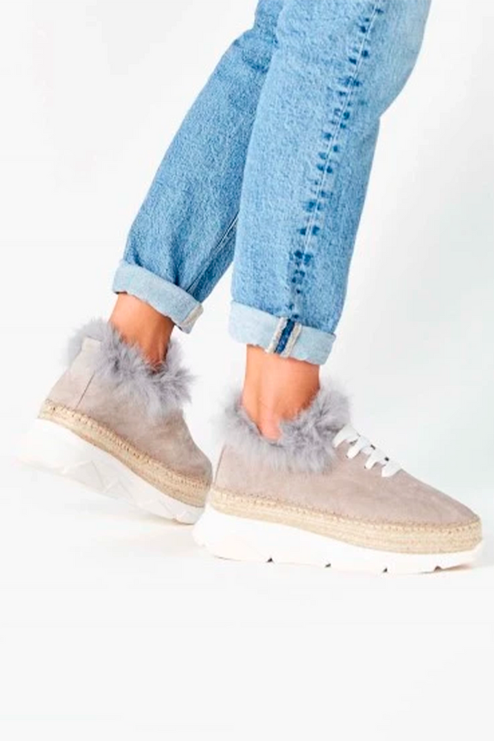 Zapatills deportivas mujer color gris niquel con pelo | Naos 91