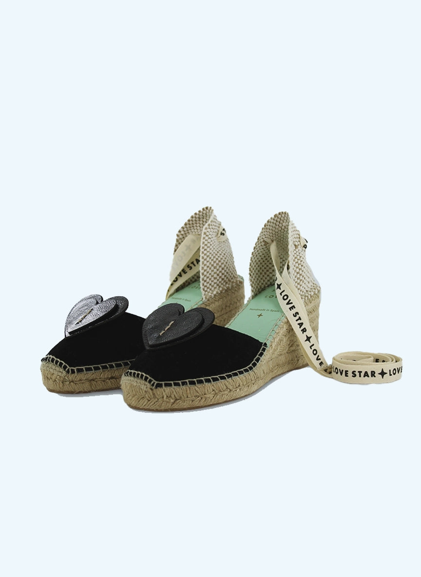 Pack adornos y cintas para zapatos | Pack Corazon Negro