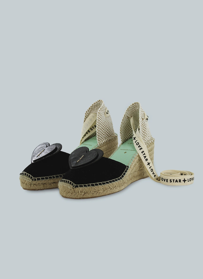 Pack adornos y cintas para zapatos | Pack Corazon Negro