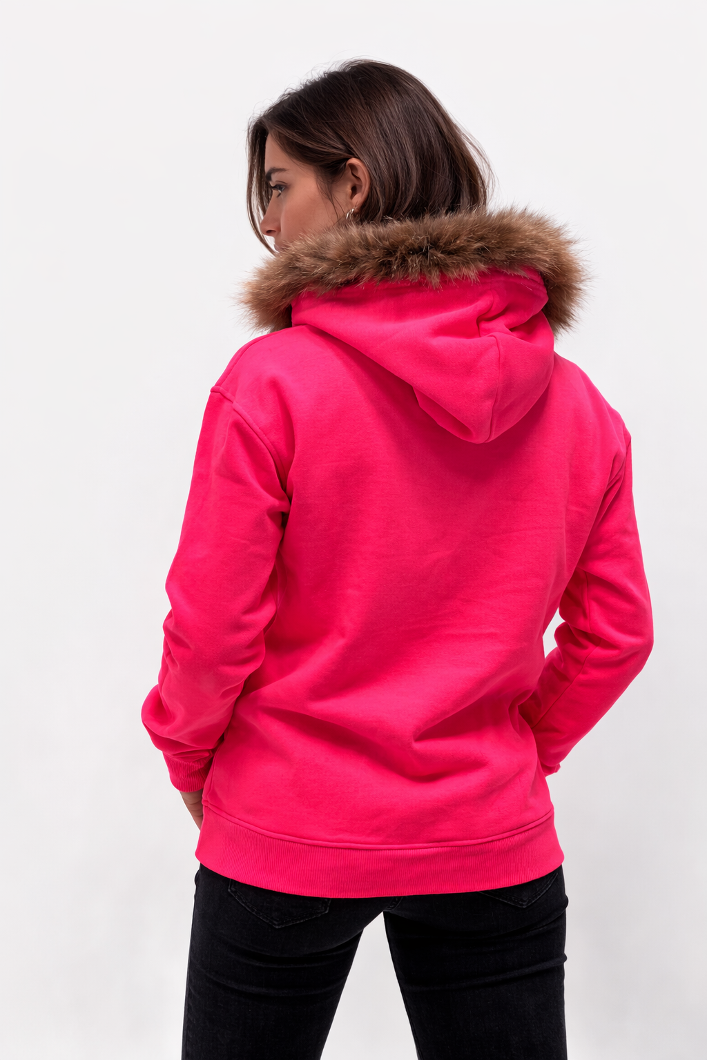 Sudadera fucsia flúor de invierno con capucha de pelo | Carla