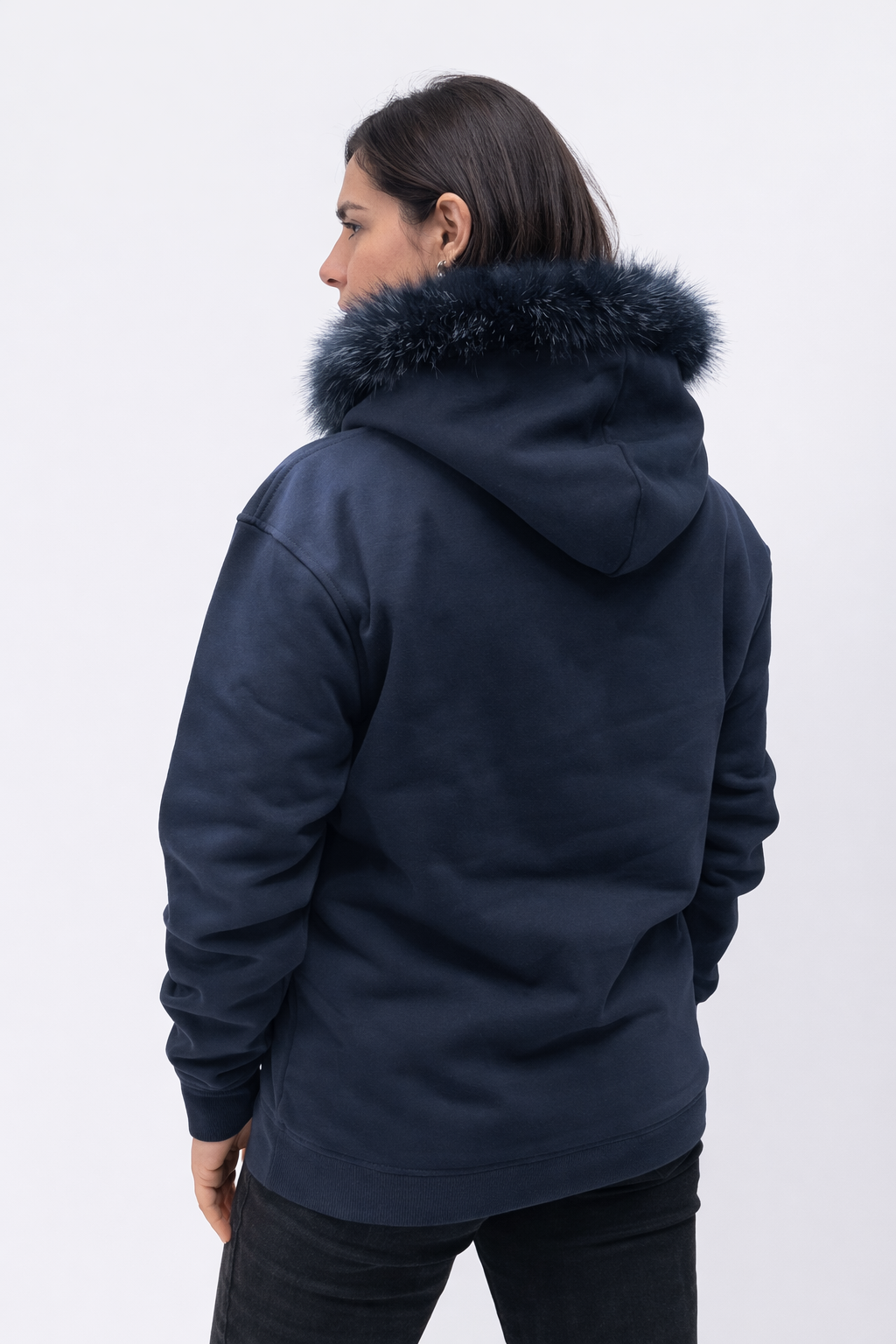 Sudadera de invierno con capucha de pelo color marino | Carla