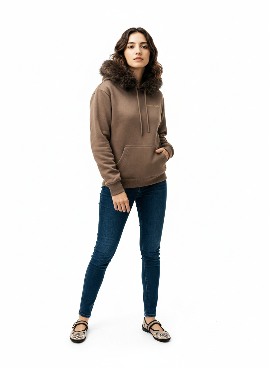 Sudadera de invierno con capucha de pelo color beige | Carla