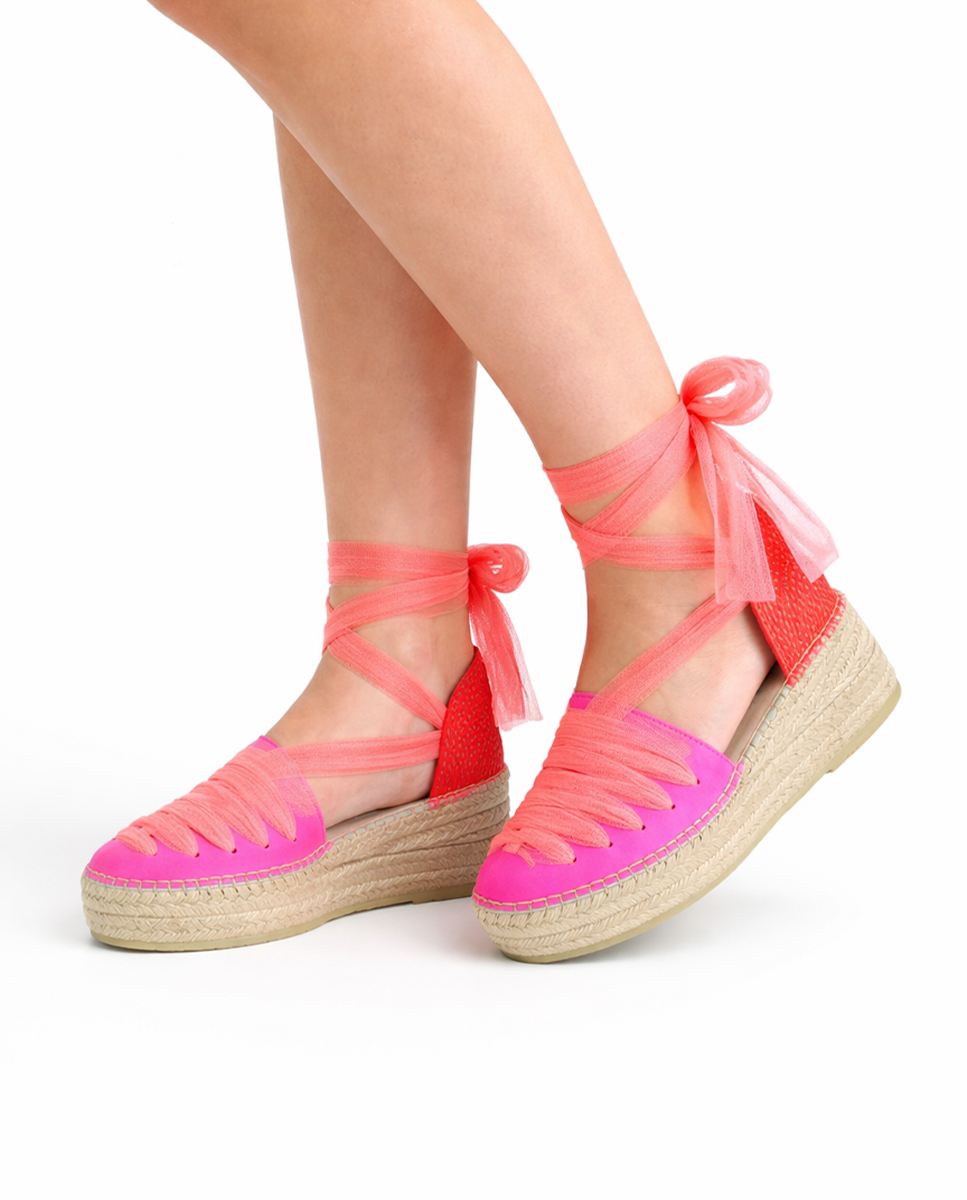 Alpargatas cuña media fucsia y coral con cintas | Aquila 19