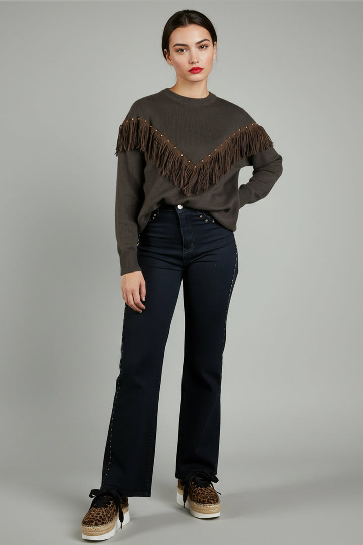 Jersey color chocolate con flecos y tachas doradas | Bruna