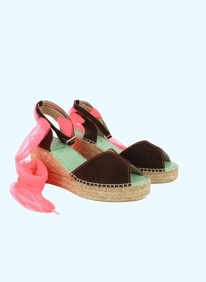 Sandalias marrones y coral con cinta y pulsera intercambiables | Cisne 13