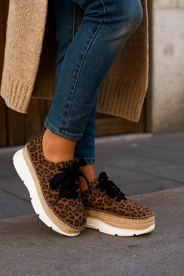 Zapatillas deportivas leopardo con suela yute + goma | Naos 17