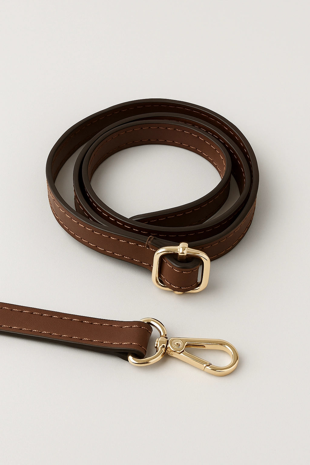 Bolso de piel marrón chocolate con asa intercambiable | Pilar