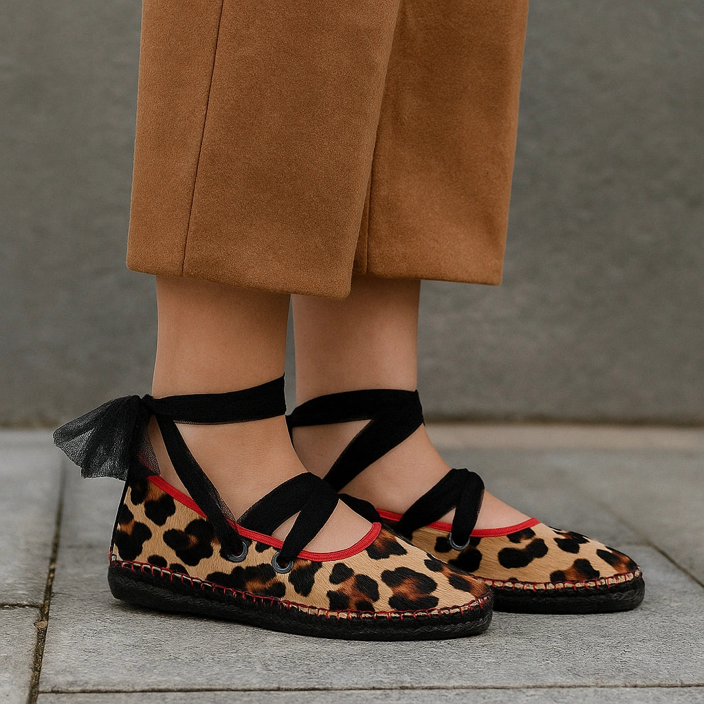 Bailarinas de leopardo rojas con cinta de tul | Suhail Rojo